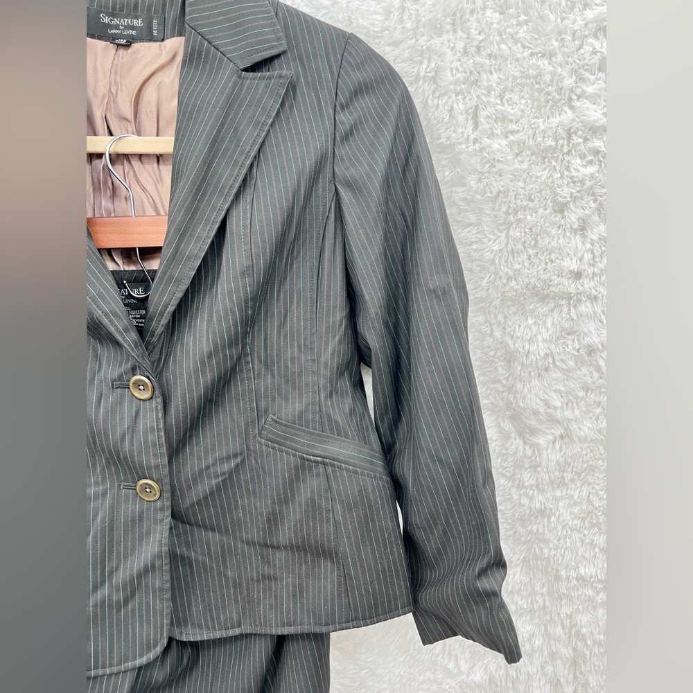 Ladies Pant Suit - Picture 6 of 16